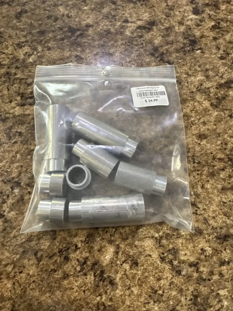 -XR1 REAR TRAILING ARM SPACER KIT